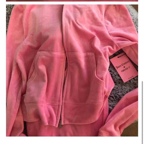 Juicy Couture x Forever 21 x Alix Earle set - Picture 8 of 8